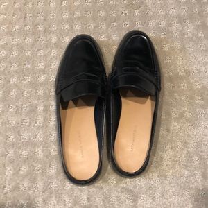 Black leather 10 BR VGUC Penny Loafer Slide